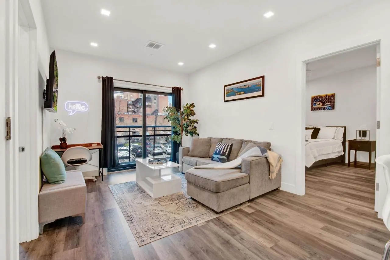 Nest Away 2 Queen Near Ewr-Penn- Free Parking Apartment Newark